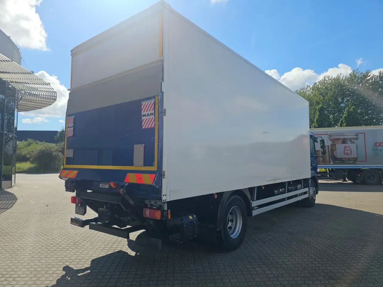 Billede 4 - MAN TGM 18.290, Lukket kasse