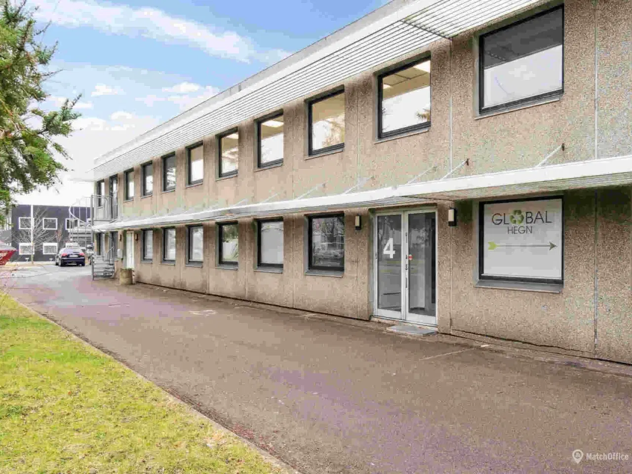 Billede 2 - 315m²  oplagt til kontor eller showroom/ lager