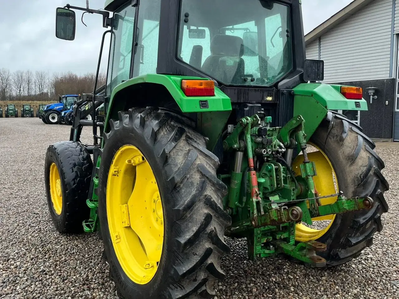 Billede 15 - John Deere 6100 Med frontlæsser