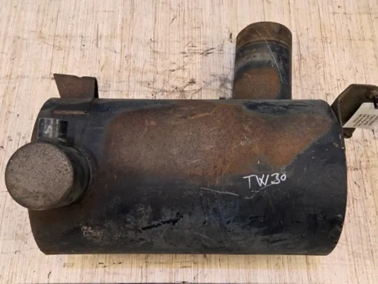 Billede 12 - Ford TW30 Luftfilterhus D8NN9600BC