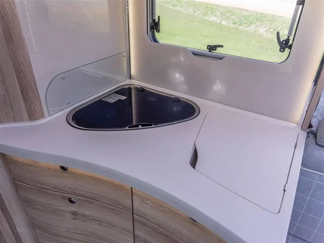 Billede 14 - 2022 - Euramobil Integra Line 720 EF   Tysk kvalitet og luksus