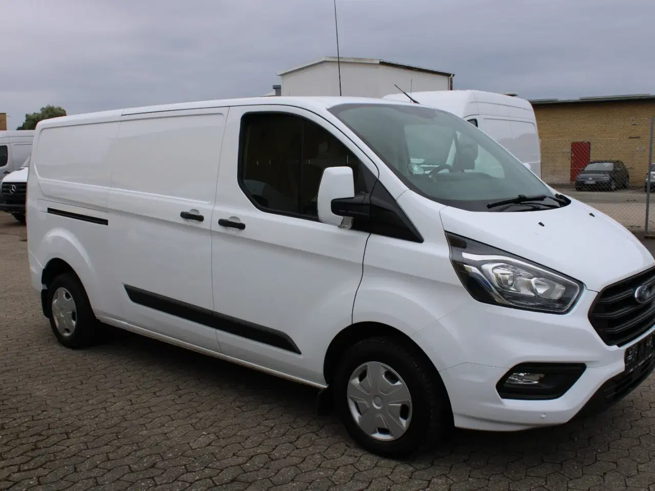 Billede 2 - Ford Transit Custom 300L 2,0 TDCi 130 Trend