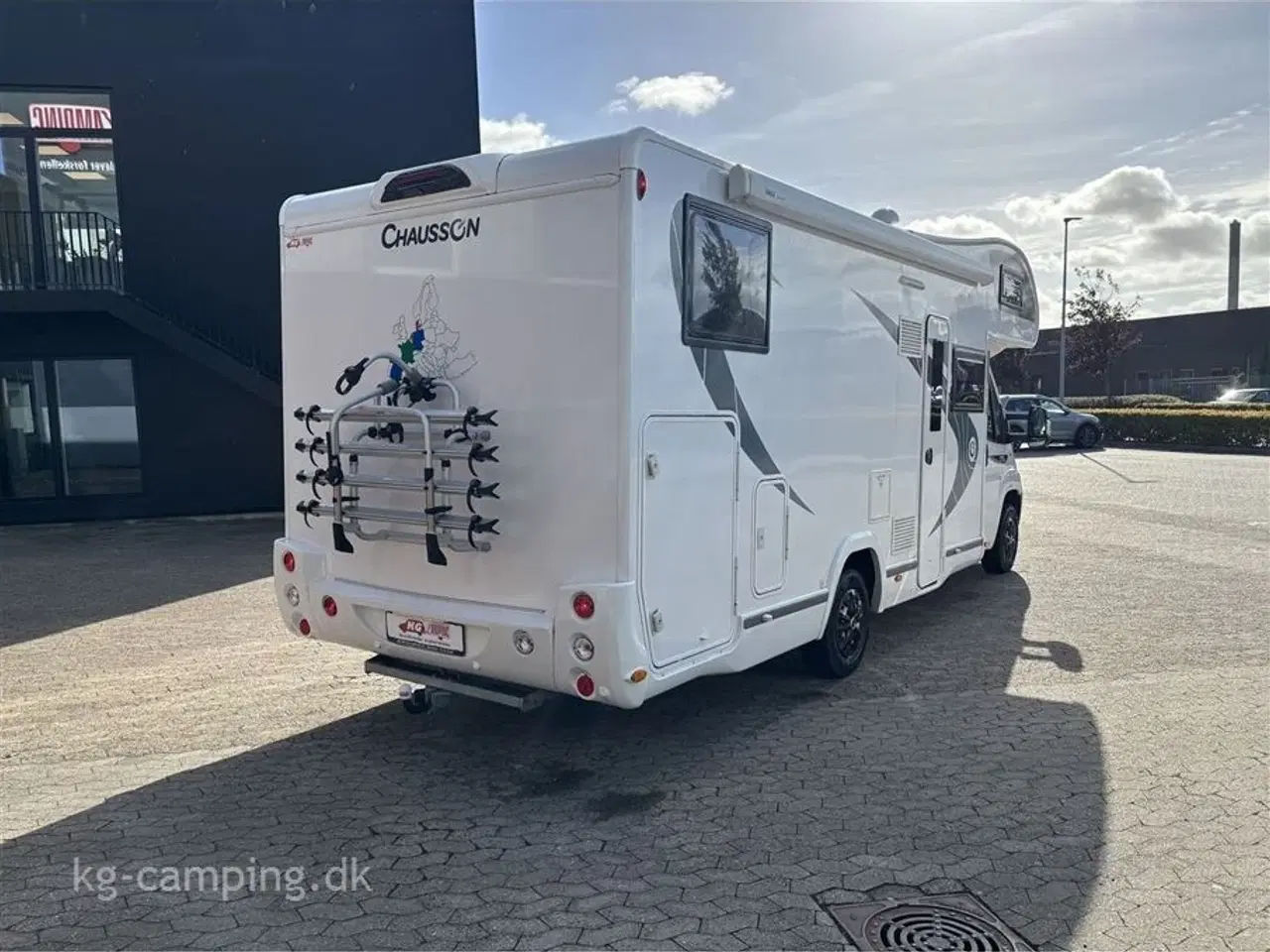 Billede 3 - 2021 - Chausson First Line C717   Rummelig familiecamper med masser af komfort!