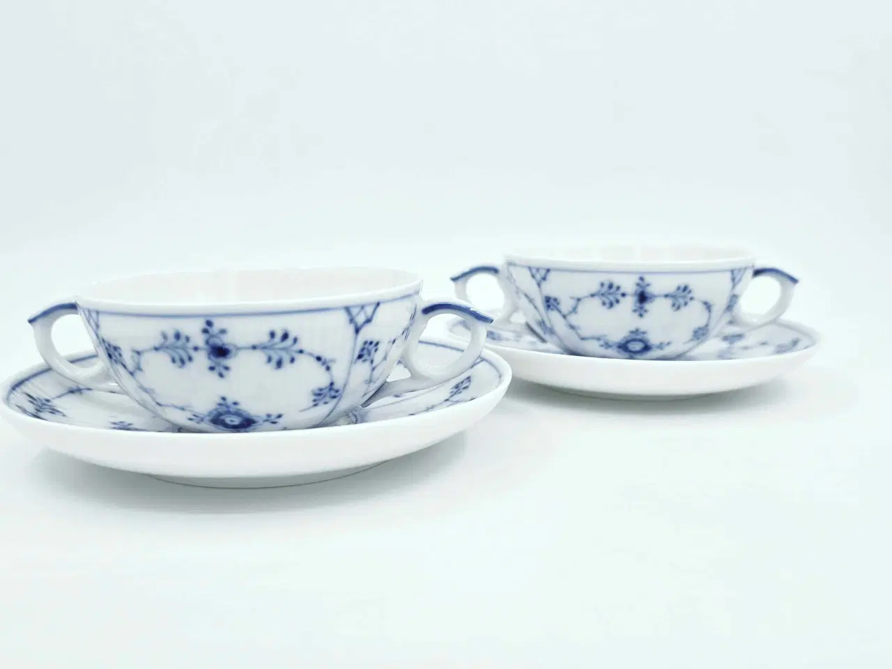 Billede 4 - Musselmalet Riflet Bouillonkop & Underkop 