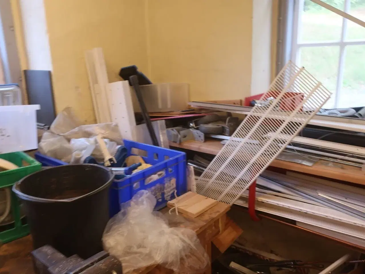 Billede 76 - Ryd hele værkstedet for løse dele
