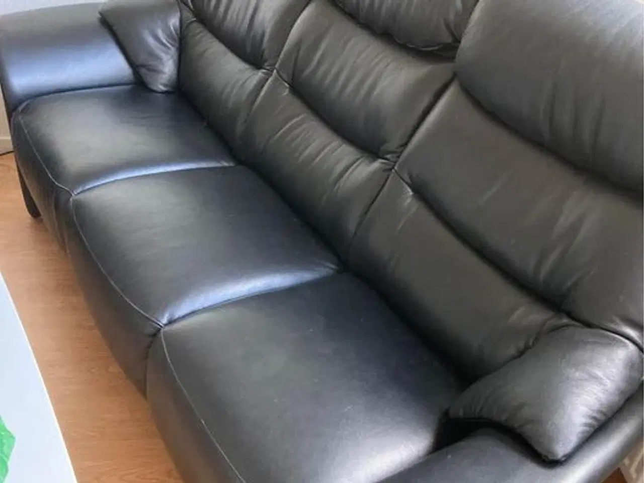 Billede 2 - Læder sofa og stol
