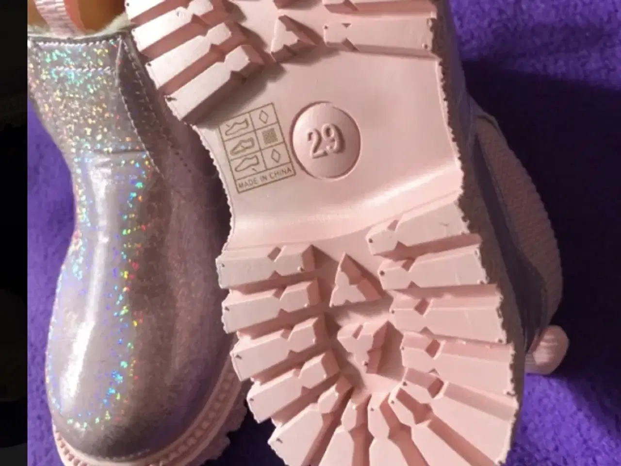 Billede 2 - Pige korte støvler