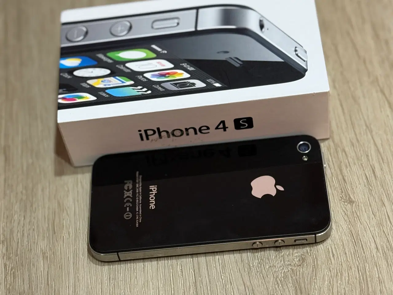 Billede 2 - 📱 iPhone 4S – 8 GB – Sort