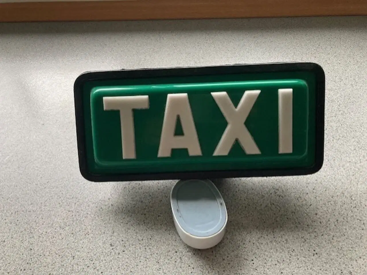 Billede 2 - TAXI skilt til taget på bil