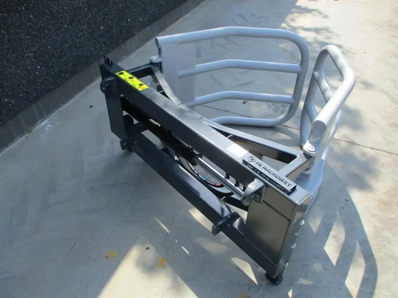 Billede 9 - Limas Balletang Balletang med EURO beslag på.