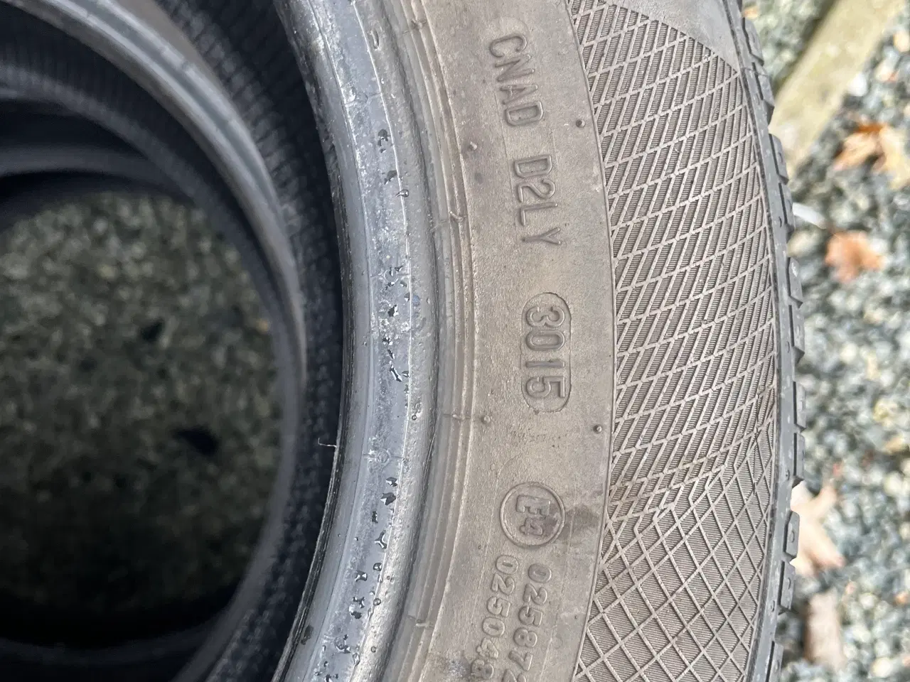 Billede 4 - 185/60R15 contintal vinterdæk 