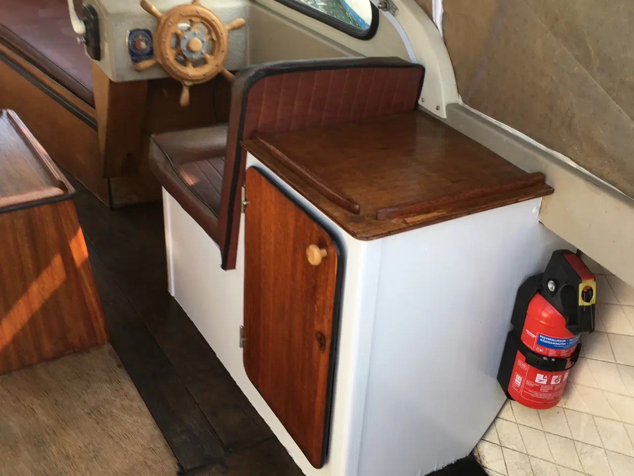 Billede 1 - Brugt motorbåd sælges p.gr.a. manglende tid