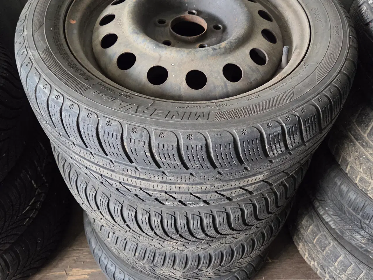 Billede 1 - fælge med dæk