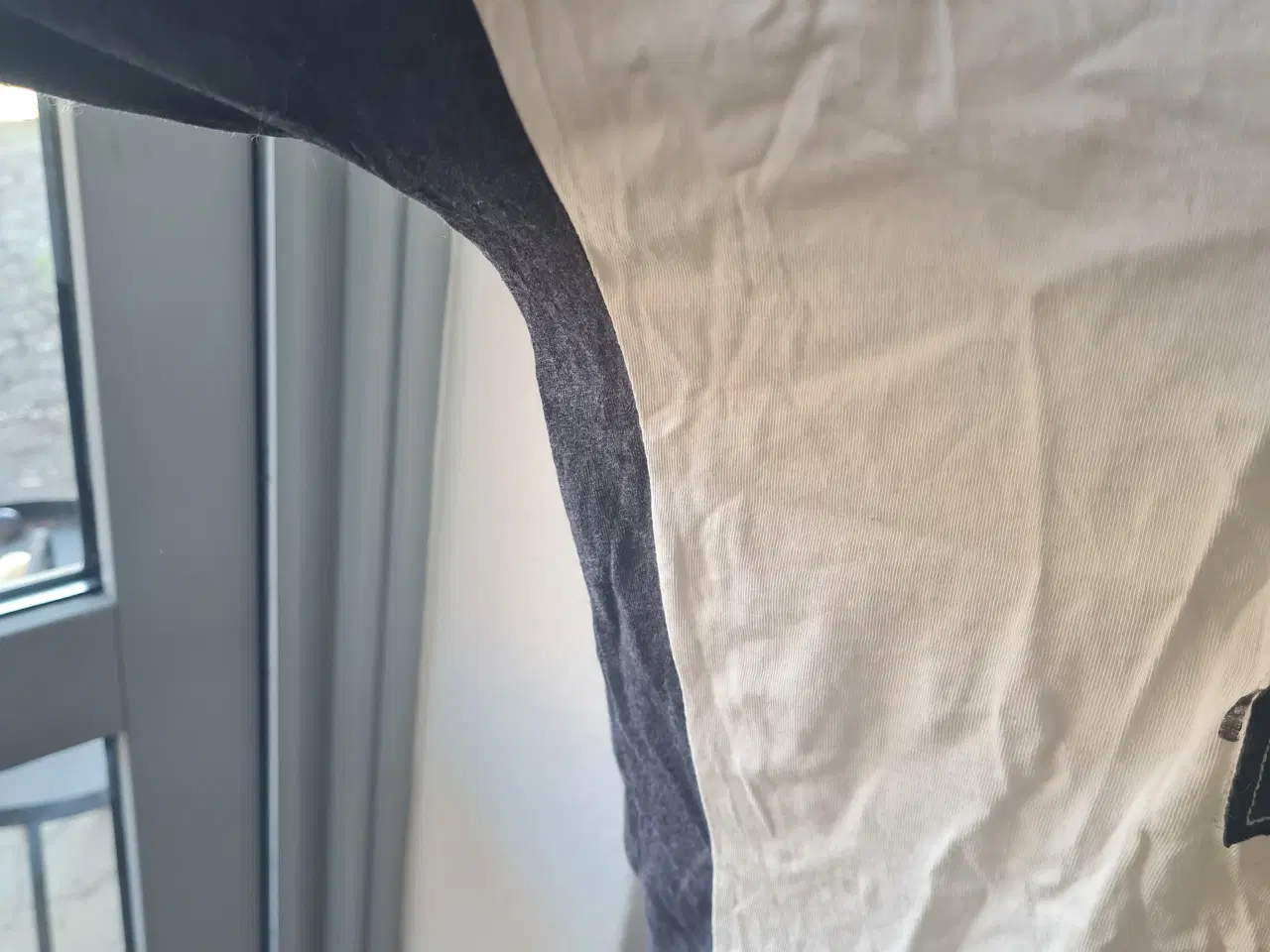 Billede 3 - Let bluse str M/L H&M 