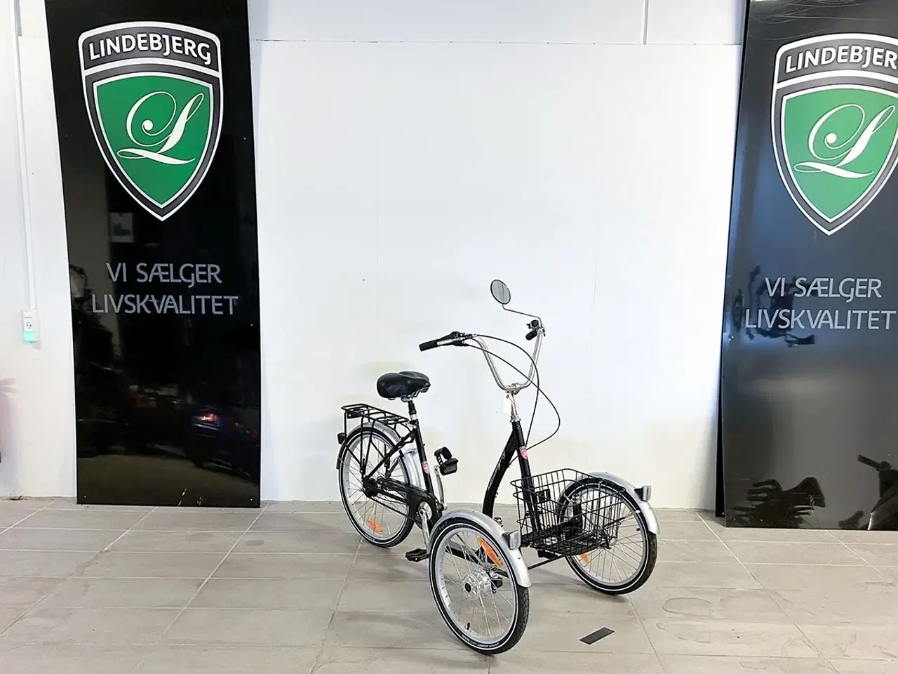 Billede 1 - F-7 Seniorcykel - 2 års garanti