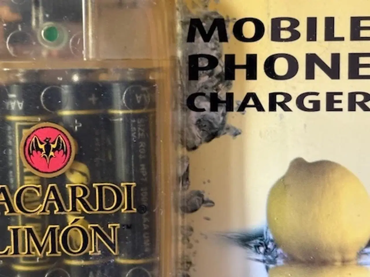 Billede 1 - Travel mobile phone charger mrk. Bacardi Limon