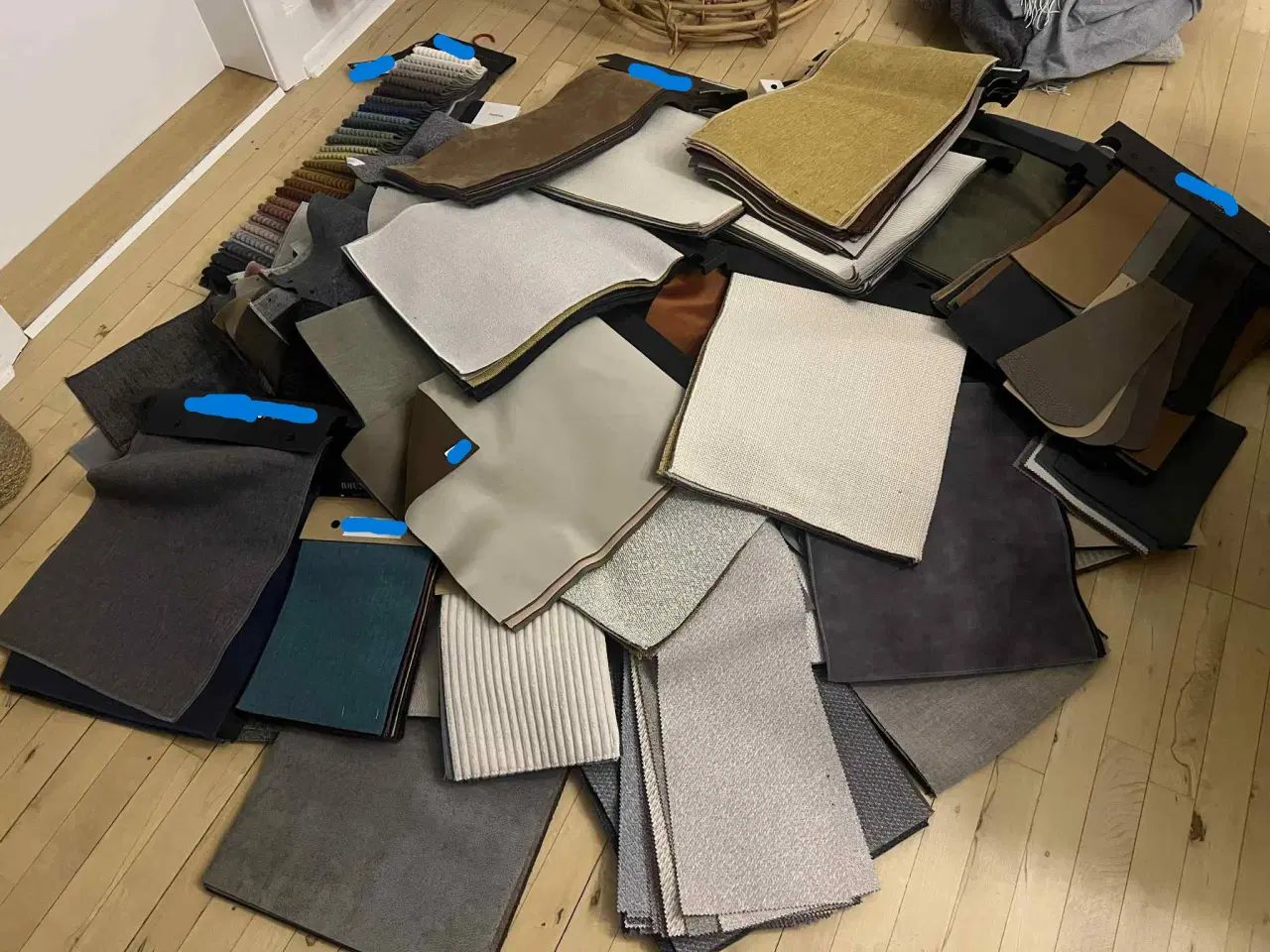 Billede 2 - Parti stof og læder