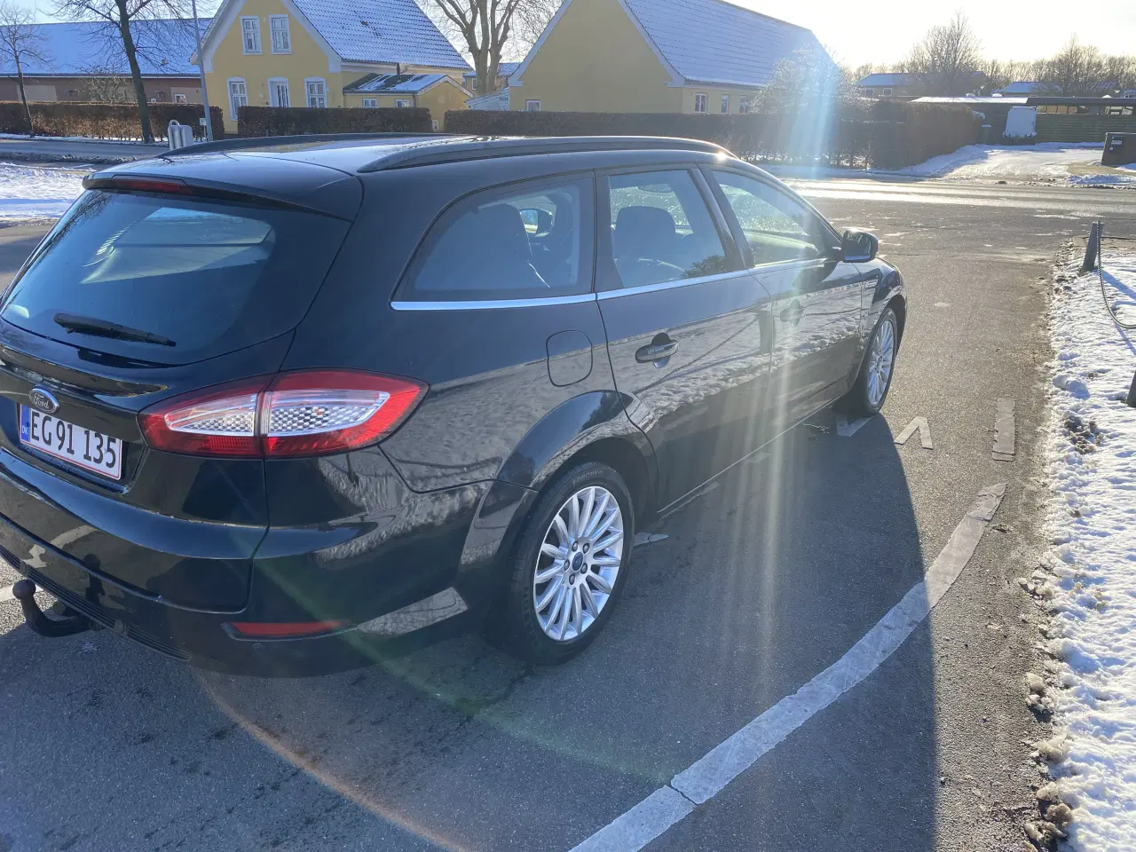 Billede 4 - Ford Mondeo med automat gear og træk til 2000 kg. 