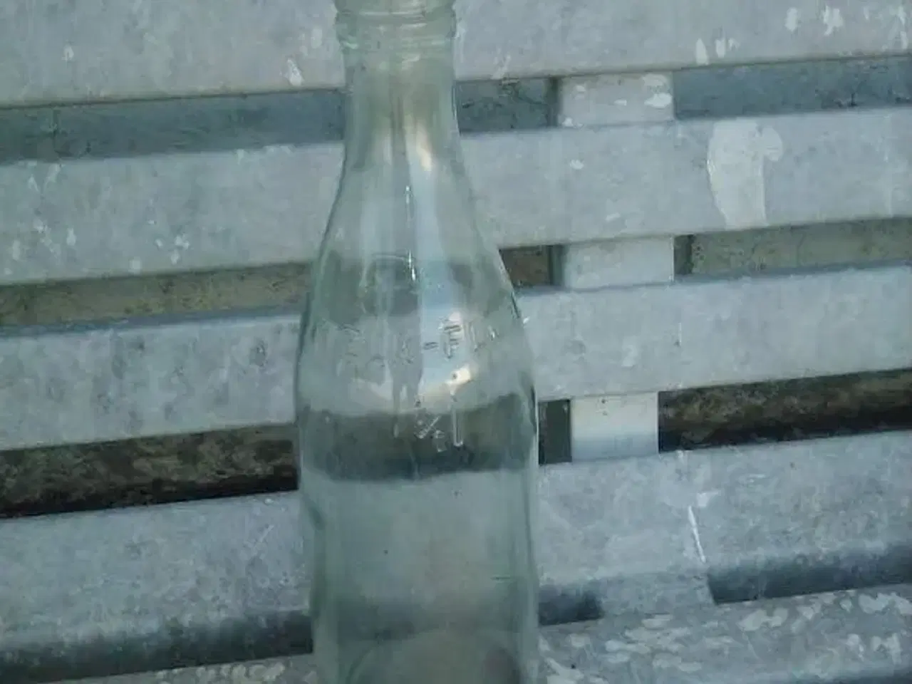 Billede 1 - To 1 liters DKF mælkeflasker