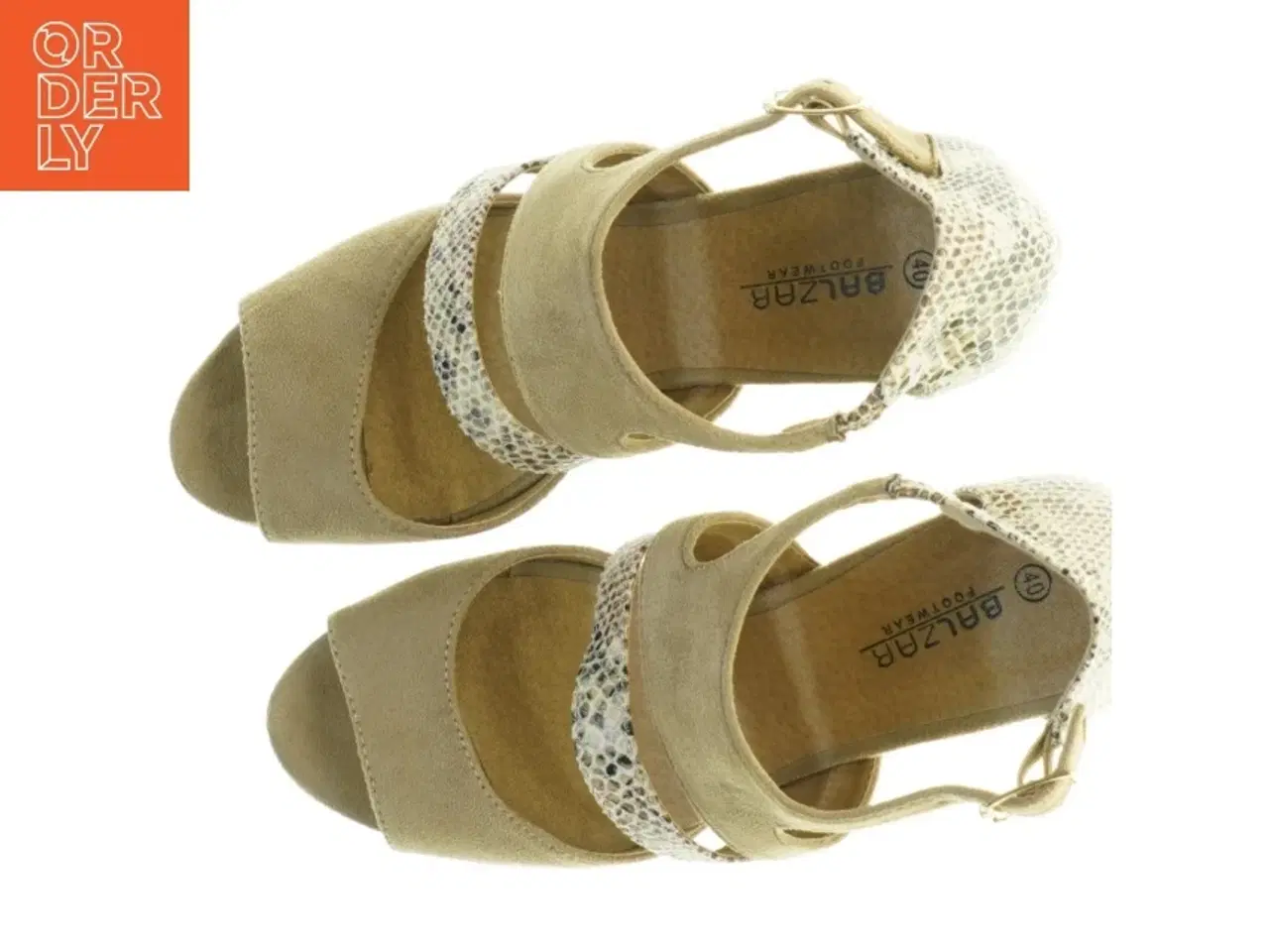 Billede 5 - Ruskindssandaler (fake)  med plateau hæl fra Balzar (str. 40)