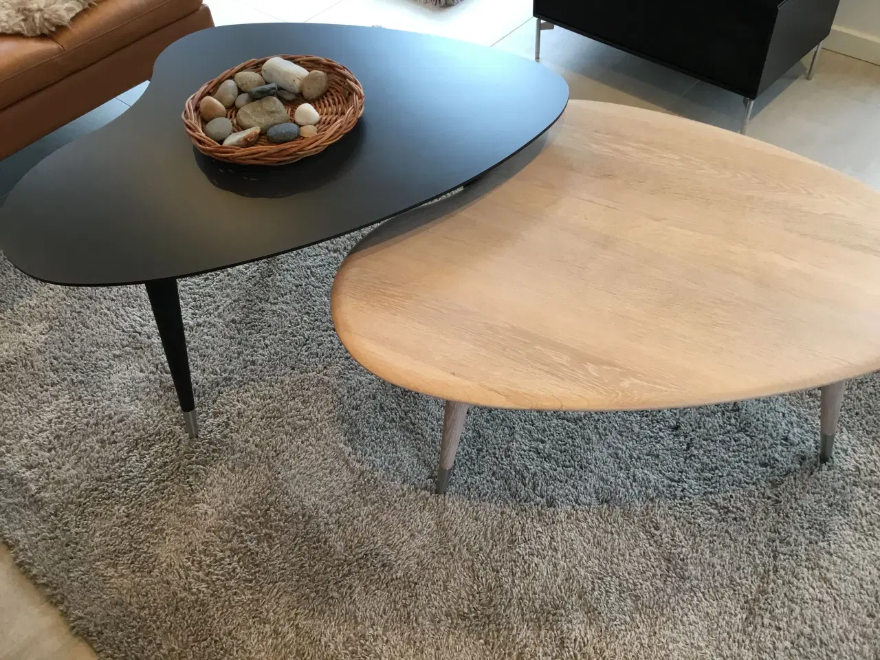 Billede 1 - To design sofaborde model AK2560, strawberry