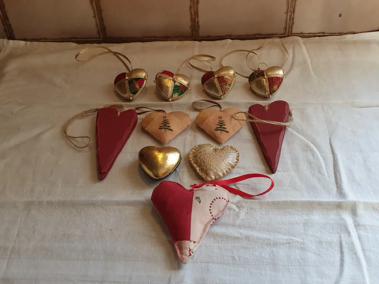 Billede 2 - GRATIS juletræ 90cm m lys +pynt +hjerter SE 2 foto