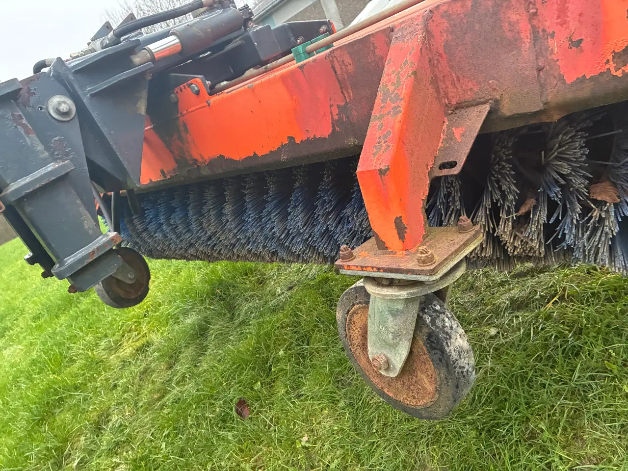 Billede 3 - Tuchel 205cm hydraulisk kost med kantbørste 