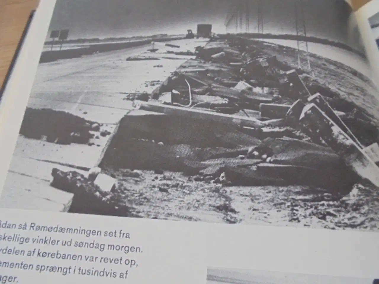 Billede 6 - STORMFLOD – EN BILLEDREPORTAGE OM STORMFLODEN I 19