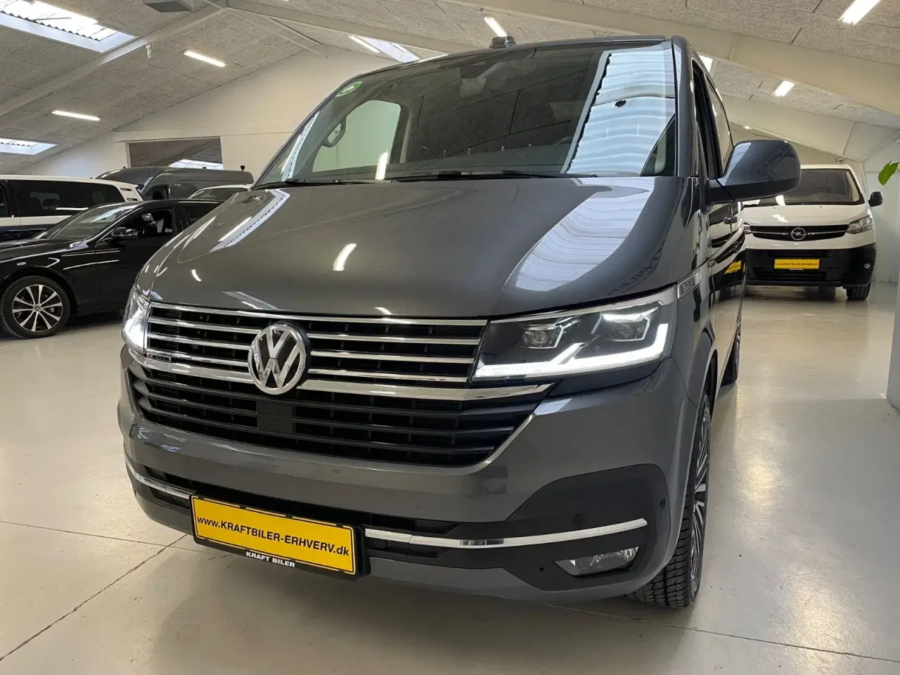 Billede 2 - VW Transporter 2,0 TDi 199 Kassevogn DSG 4Motion kort