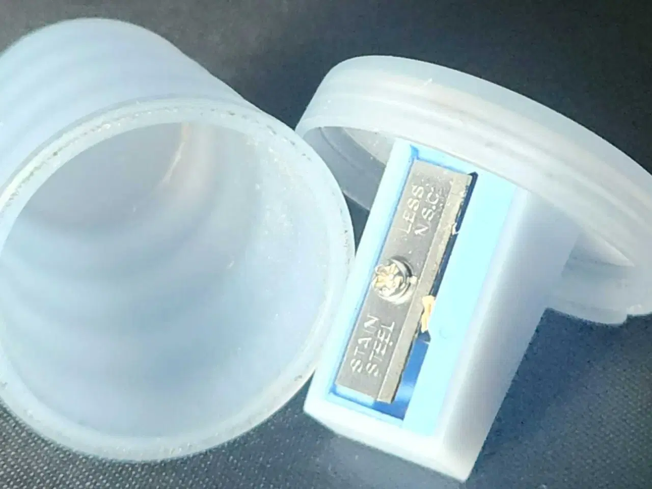 Billede 2 - Blå Tupperware Blyantspidser 