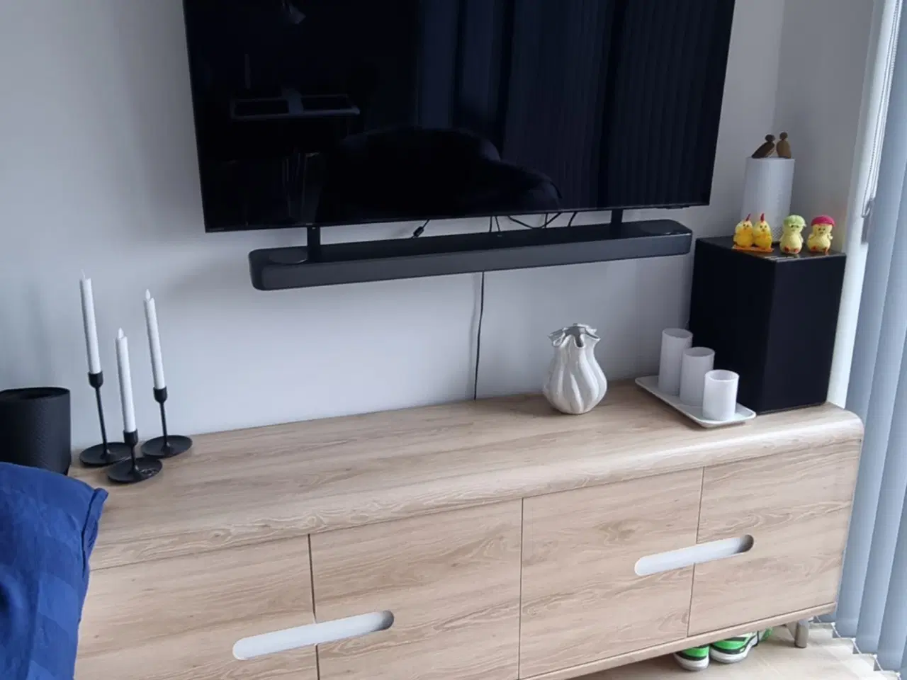 Billede 1 - Kommode i lyst laminat