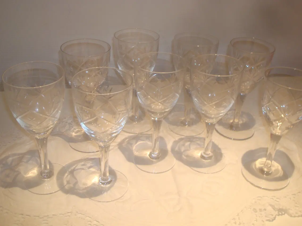 Billede 3 - ULLA STORE RØDVIN 18.3 - 18.5 cm, flotteste stand