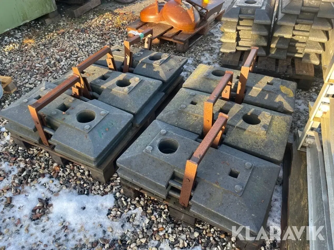 Billede 5 - Fødder til hegn 12 styk