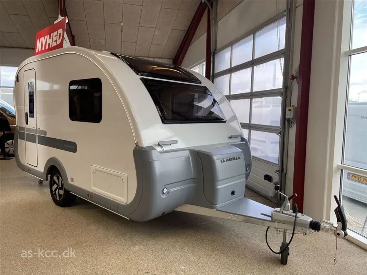 Billede 6 - 2026 - Adria Action 391 LH   Adria Action 391 LH Classic årg. 2026  Generation 2 ny ude og inde. Denne vogn er med soundbar.