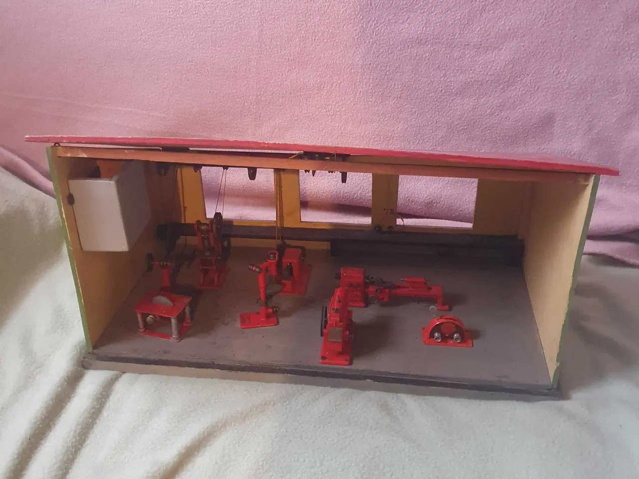 Billede 1 - Gammel miniature maskinfabrik