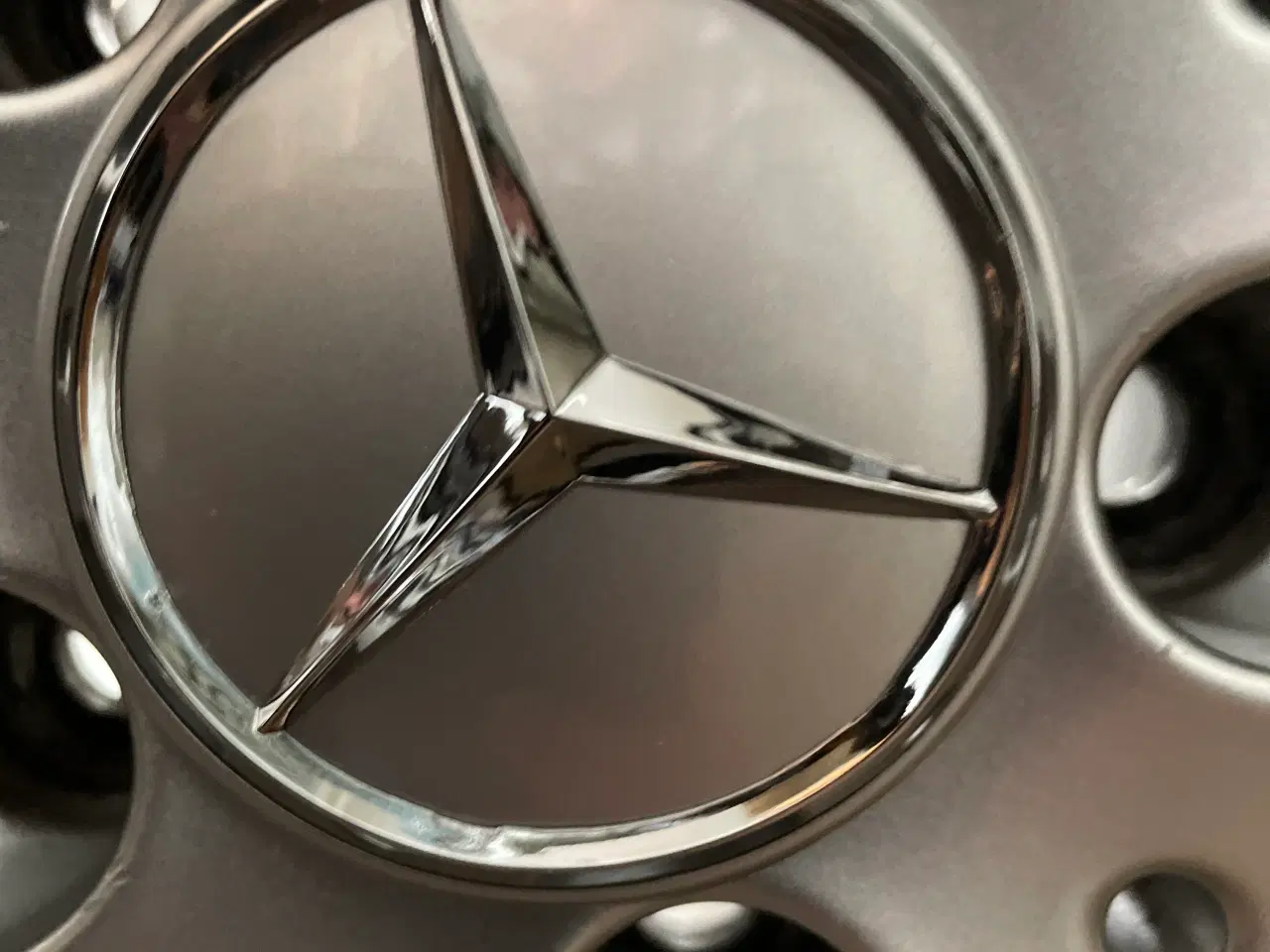 Billede 1 - Centerkapsel speciel model til Mercedes 75mm