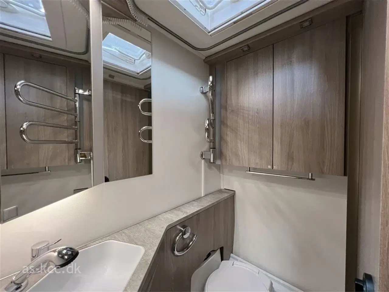 Billede 17 - 2022 - Kabe Imperial 600 XL KS Alde Centralvarme   Kabe Imperial 600XL KS, NYT Isabella fortelt Commodore medfølger