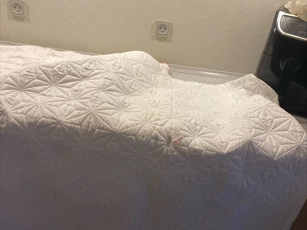 Billede 3 - Dyne med bamse motiv ny hvid tæppe