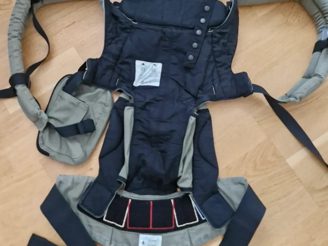 Billede 5 - Dejlig ERGOBABY OMNI 360 bæresele