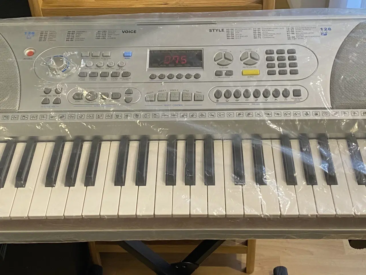 Billede 4 - Weinberg Keyboard de Luxe – helt nyt inkl. stativ,