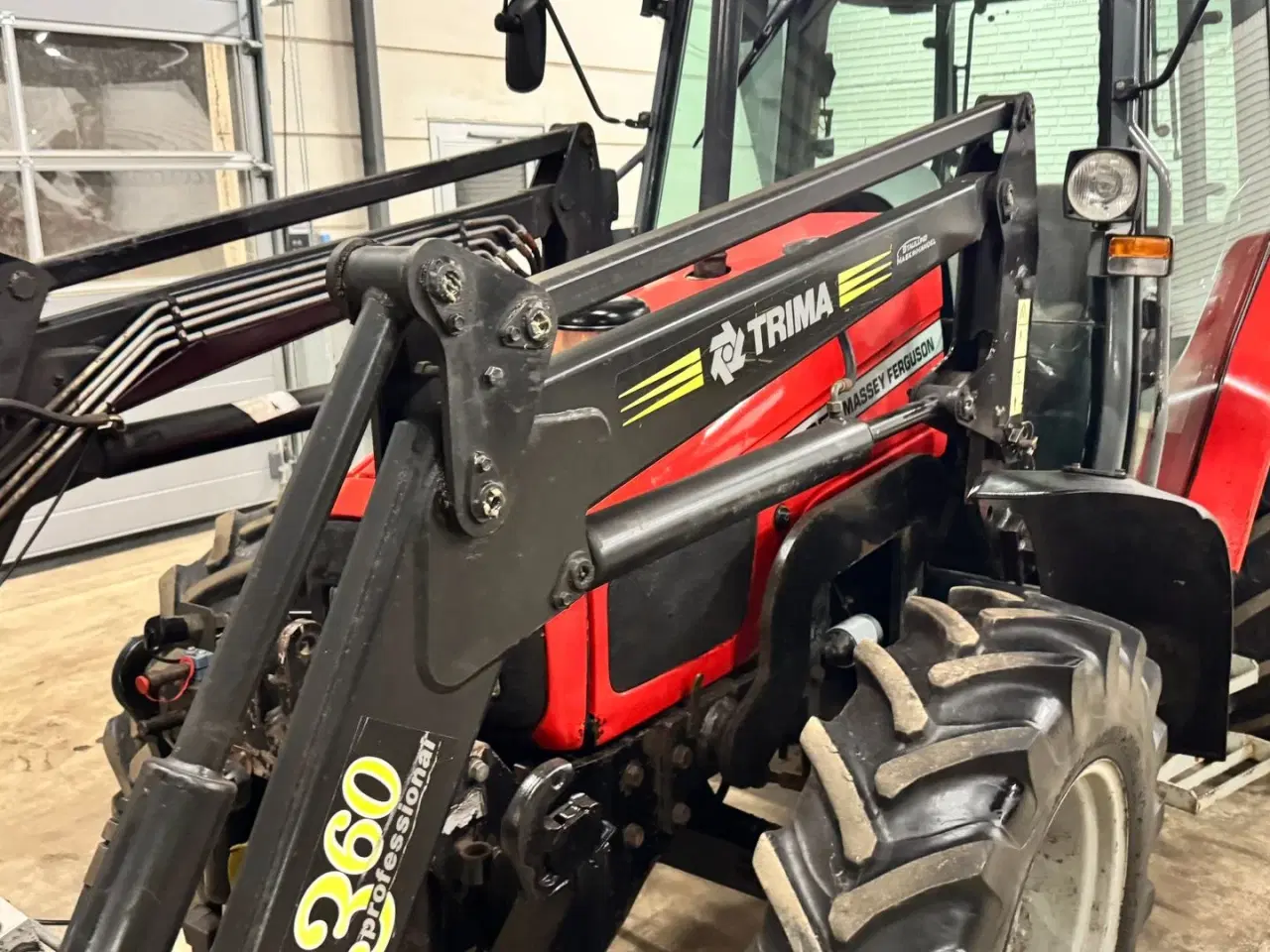 Billede 9 - Massey Ferguson 4225 Med læsser