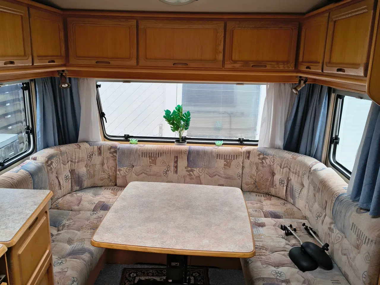 Billede 11 - Rigtig god campingvogn med mover