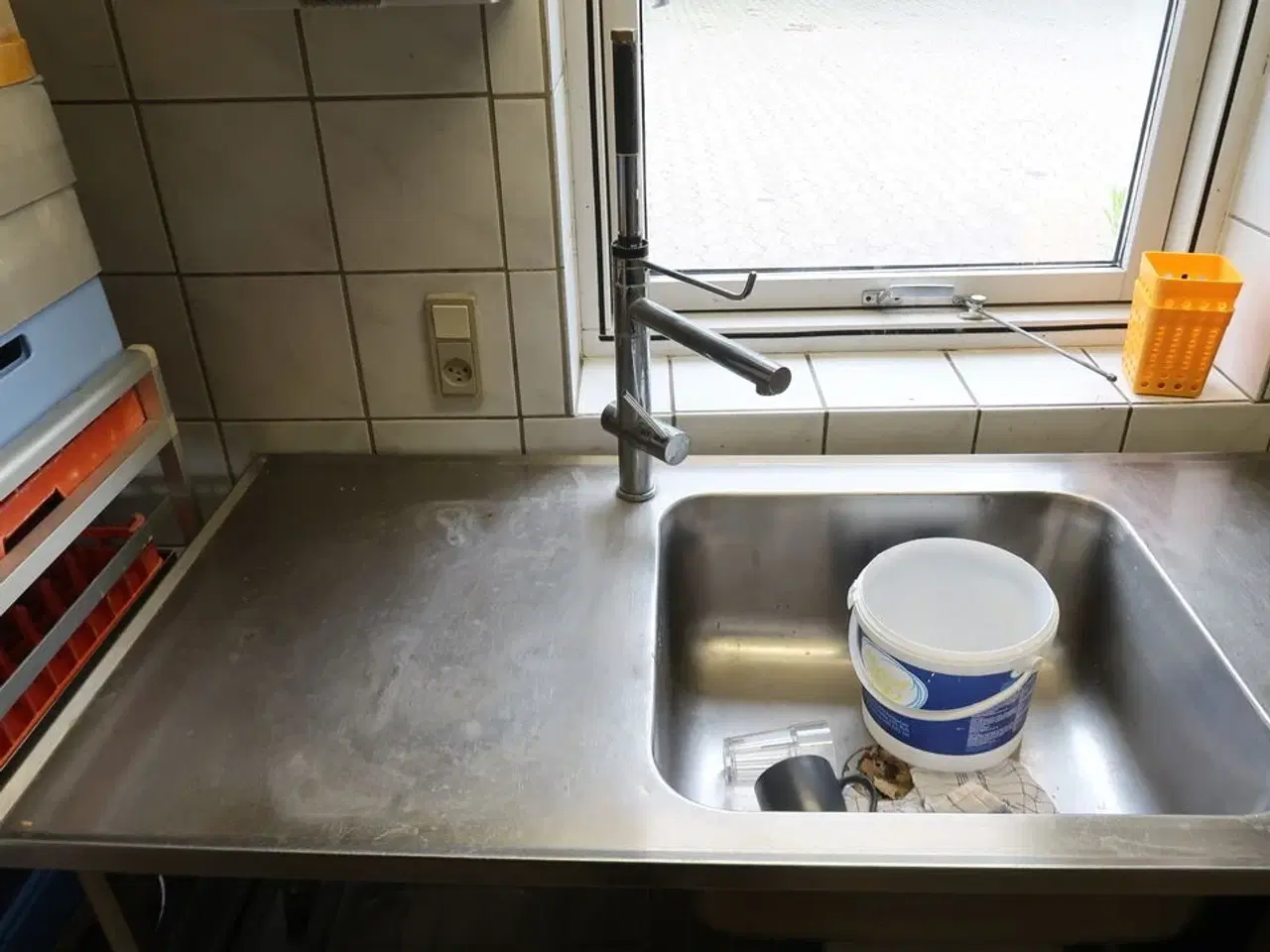 Billede 2 - Rustfri stålbord med vask