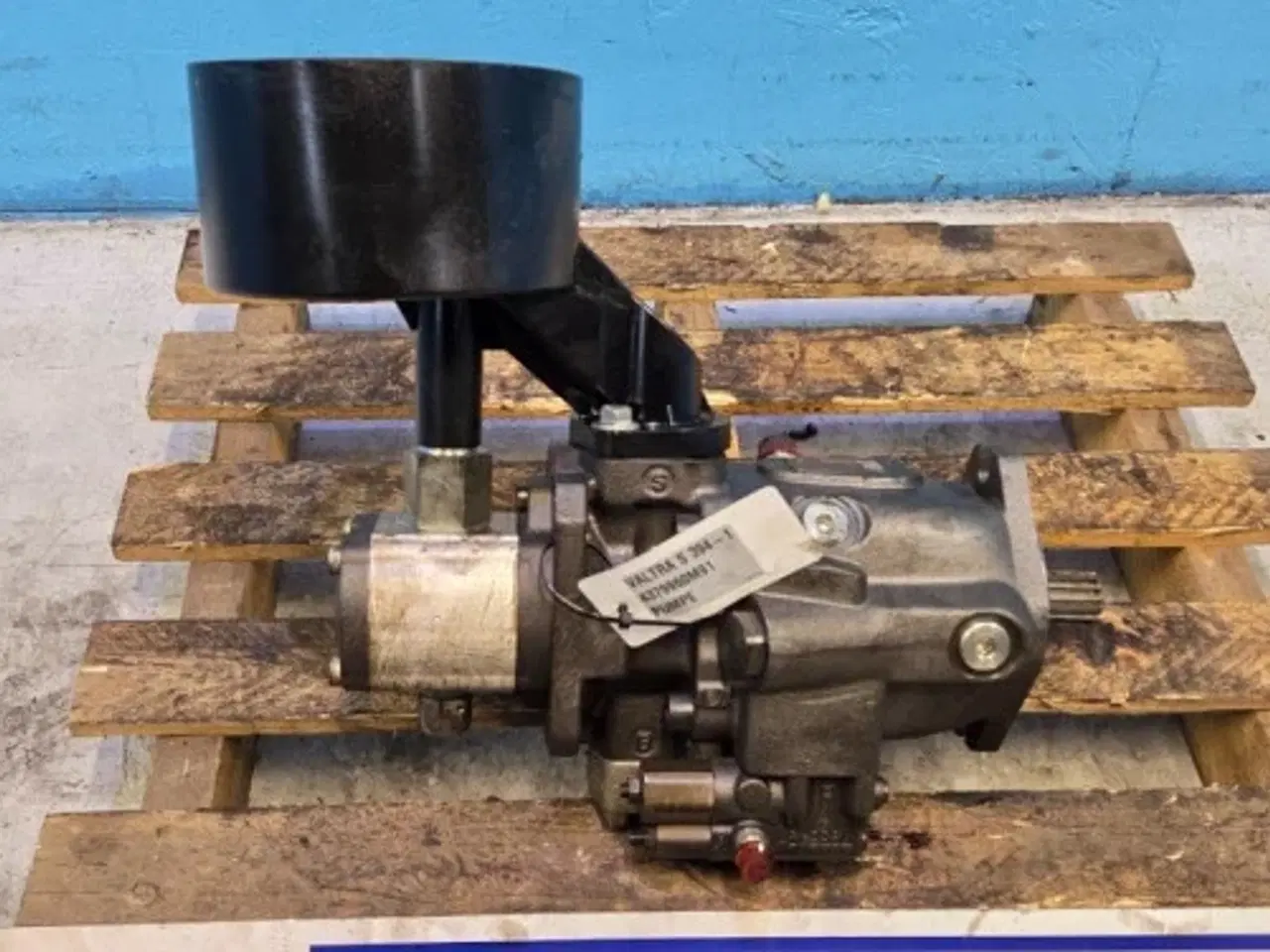 Billede 2 - Valtra  S394   Pumpe   4379960M91