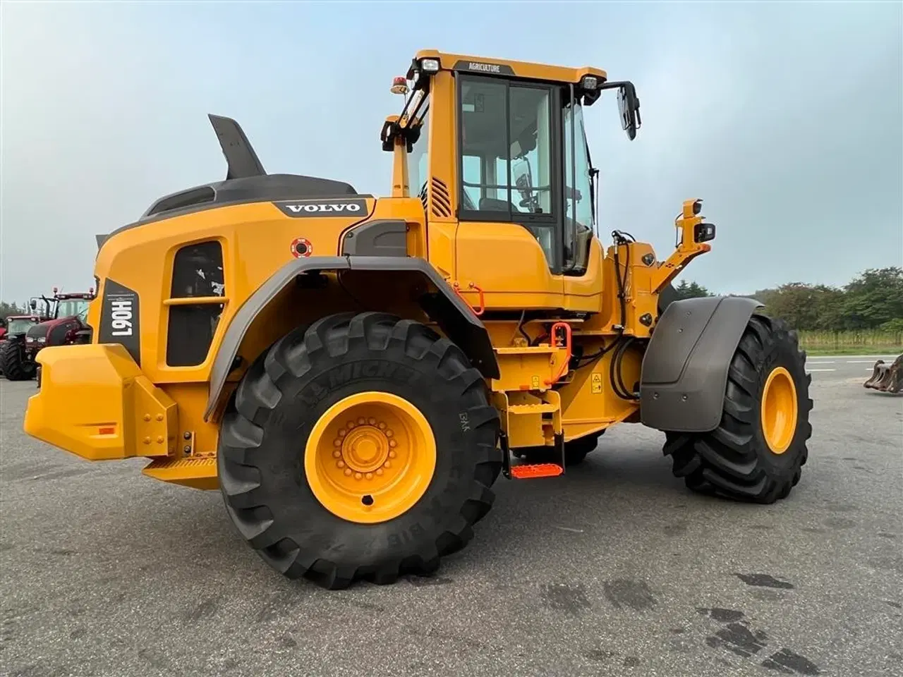 Billede 11 - Volvo L 90 H AGRICULTURE OG LANG BOM! KUN 1200 TIMER! TIL OMGÅENDE LEVERING!