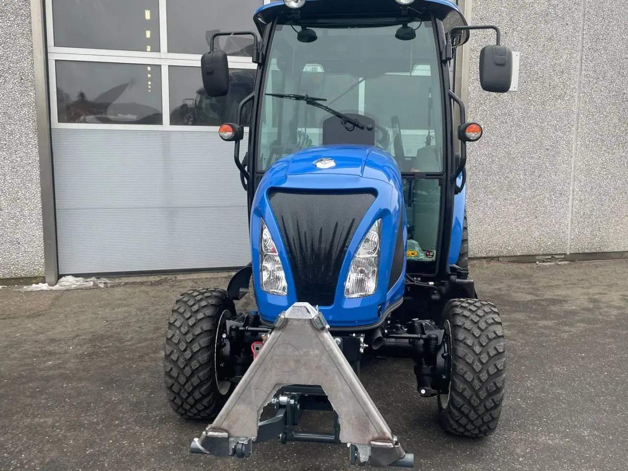 Billede 2 - New Holland BOOMER 40 HST Inkl. Nesbo frontlift