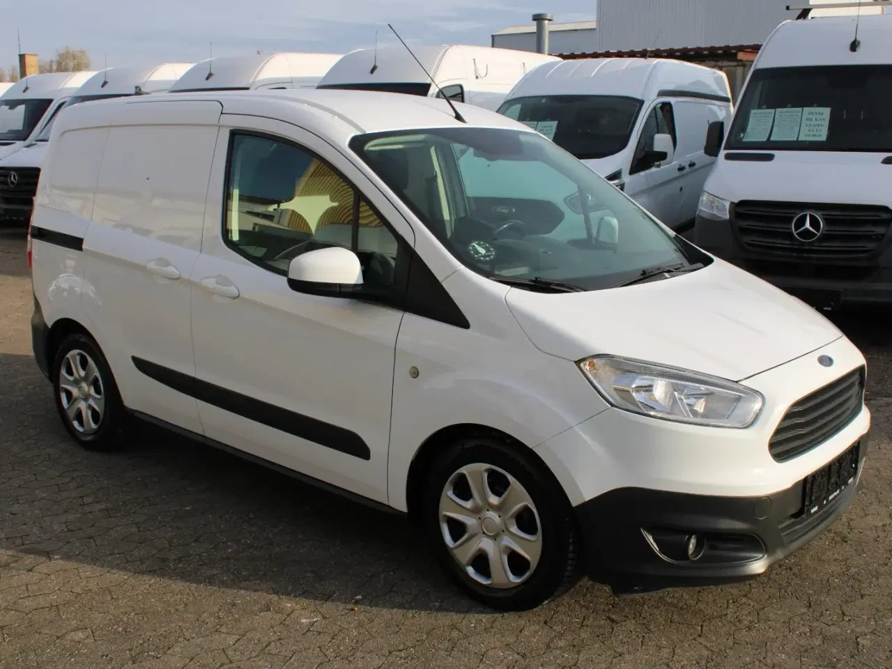 Billede 2 - Ford Transit Courier 1,6 TDCi 95 Trend Van