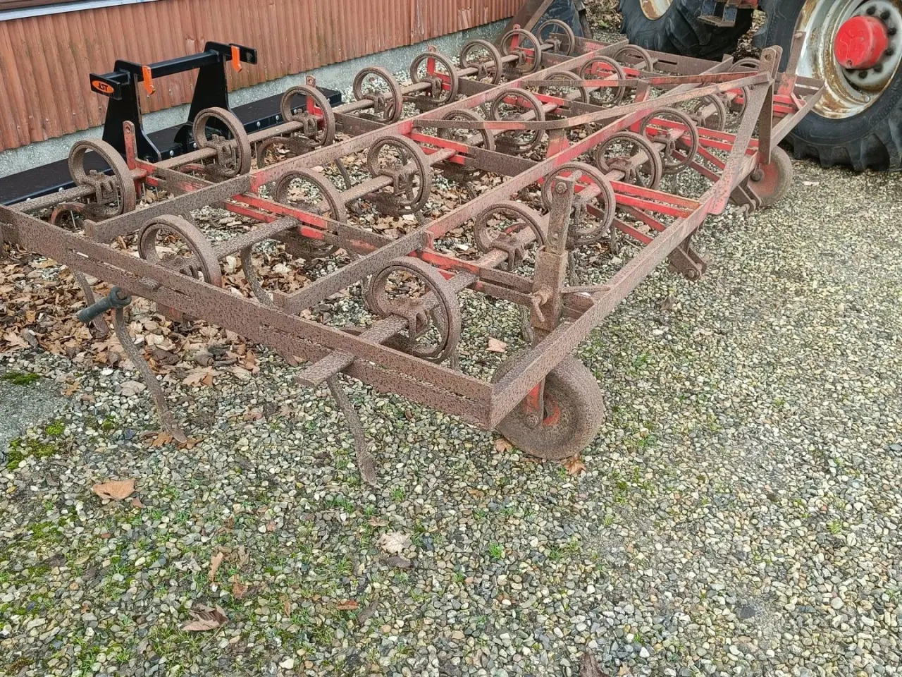 Billede 2 - - - - Såbedsharve ca. 3,7 meter 25 tands