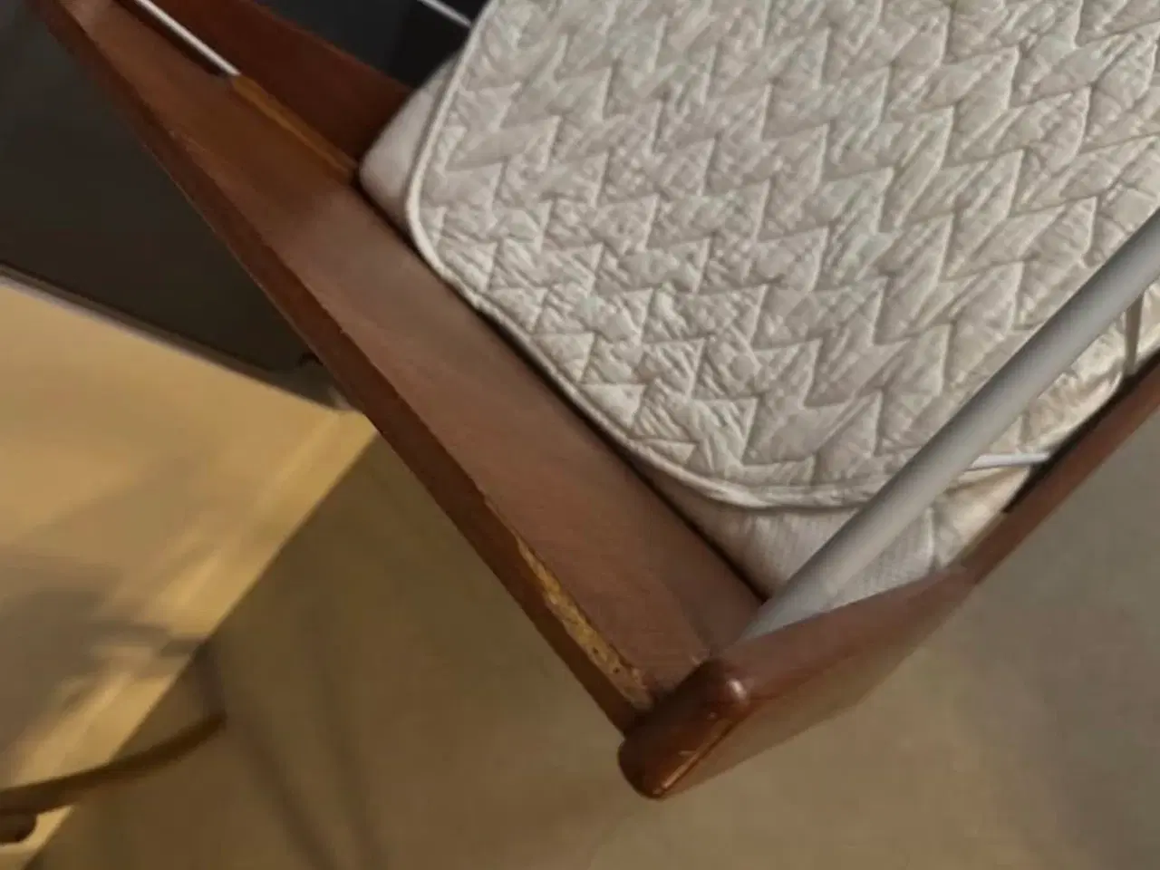 Billede 4 - Tremmeseng i teaktræ 