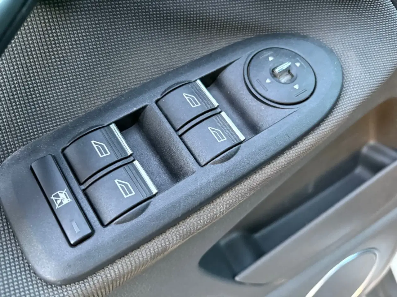 Billede 9 - Ford Kuga 2,0 TDCi 136 Trend Van